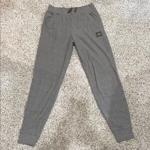 ALO Yoga women’s Muse Jogger Pants